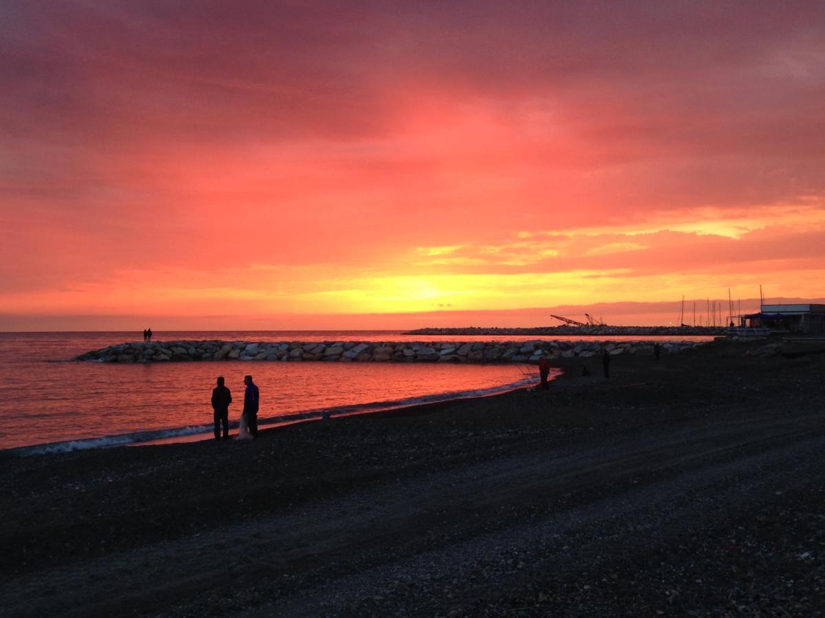 Affittacamere a due passi dal mare Marina di Cecina Esterno foto